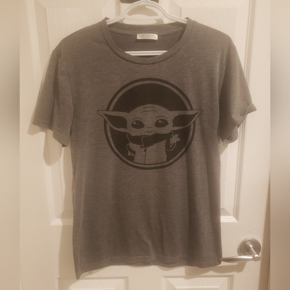 2/25 🕷️ Baby Yoda Grogu  Star Wars SheSHow tee